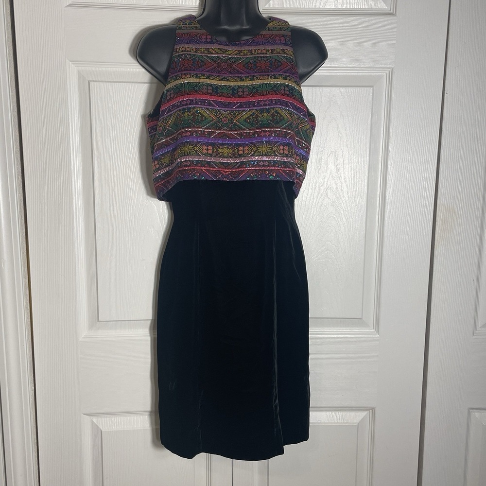 Rimini Vintage‎ Sheath Dress Black Velvet Multi Tapestry Bodice Metallic Size 4